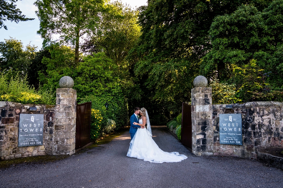 Gallery image 3: west-tower-exclusive-wedding-venue