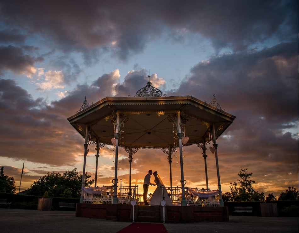Gallery image 13: the-isla-gladstone-conservatory