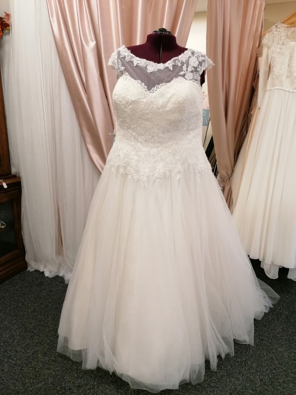 Gallery image 9: Blue & Sixpence Bridal