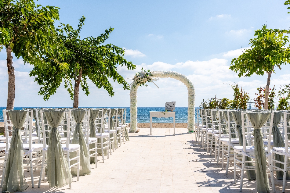 Gallery image 5: adg-exclusive-yacht-weddings-ltd