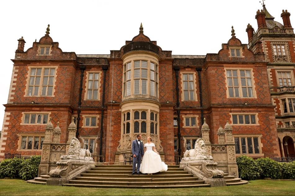 Gallery image 3: the-wedding-hand