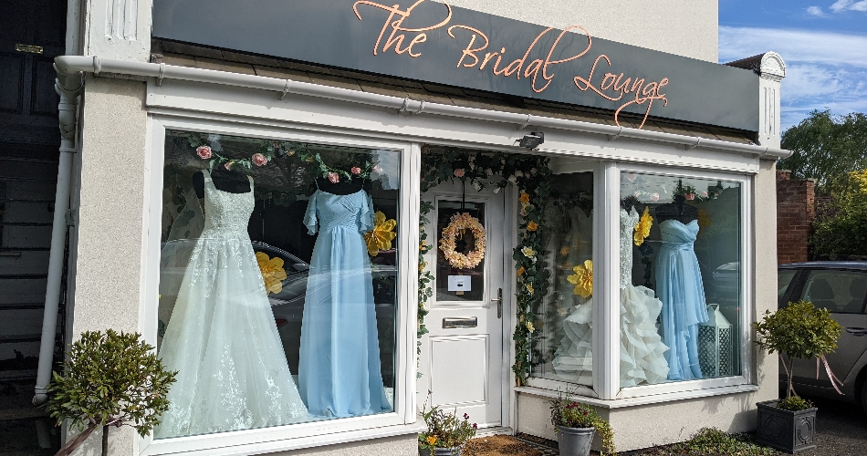 Image 2: The Bridal Lounge