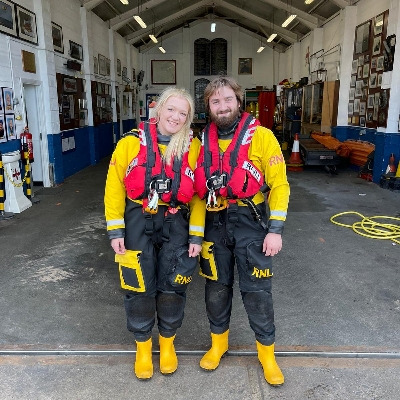 Surprise proposal as RNLI lifeboat crew hear wedding bells