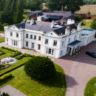 Wedding News: Be the first to check out new North Wales wedding venue, Marchwiel Hall