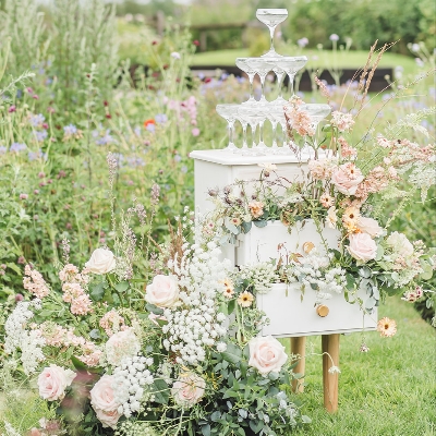 Wedding News: 2025's wedding flower trends
