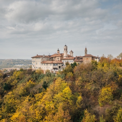 Honeymoon News: Minimoon in a monastery in Piedmont