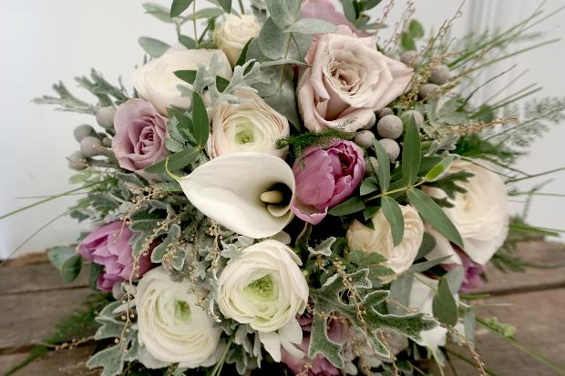 Liverpool's Dutch Flower Shop talk about winter wedding flowers: Image 1