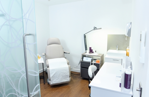 Editor Hannah Faulder experiences the world-famous Medical Pedicure at Margaret Dabbs London in Alderley Edge: Image 1