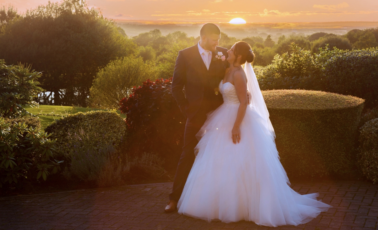 Tie the knot at Houghwood Golf: Image 1