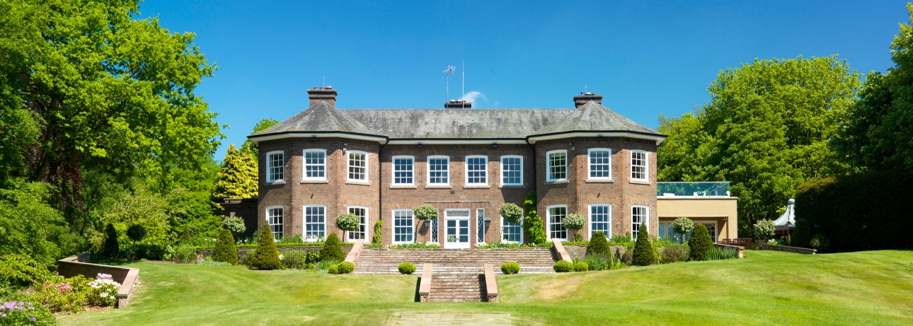 Tie the knot at Cheshire wedding venue Delamere Manor: Image 1