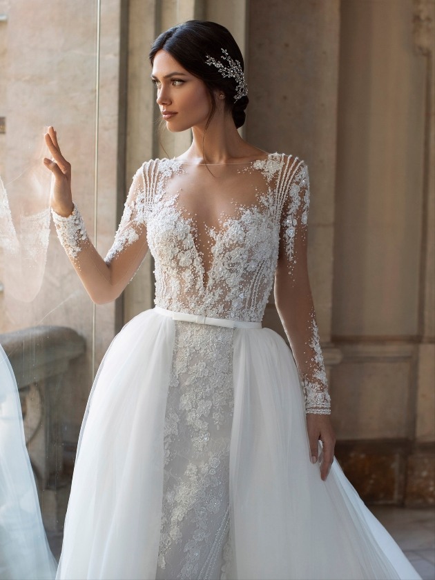 Pickford by Pronovias, with detachable skirt