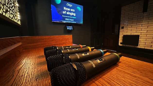 new karaoke mics at hotshots liverpool