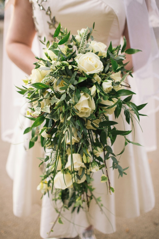 TEARDROP SHAPE BOUQUET