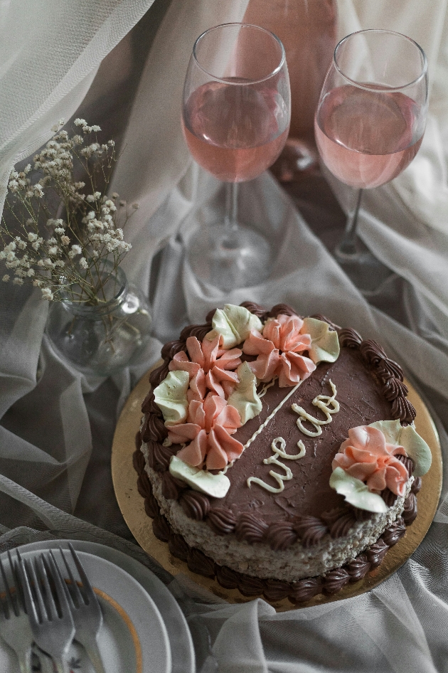 chocolate wedding cake