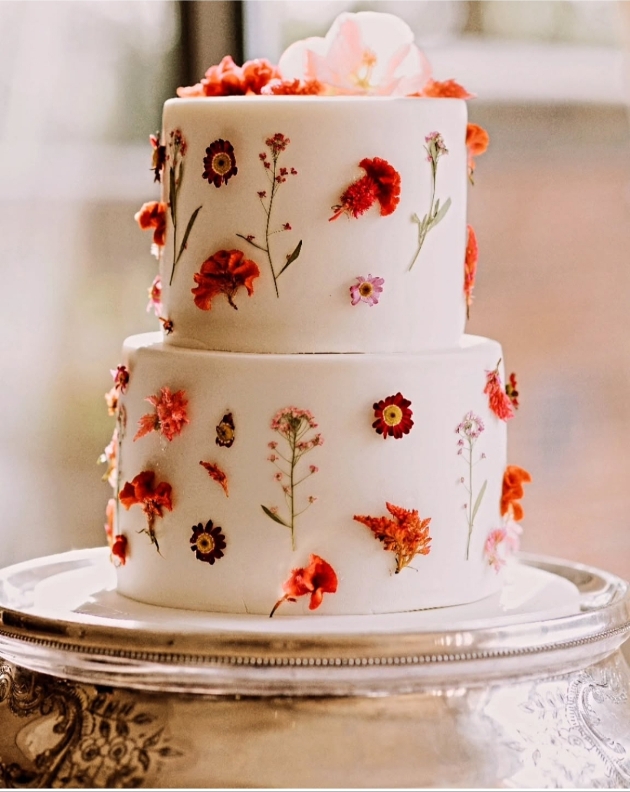 WEDDING CAKE ADORNED IN PRESSED FLOWERS